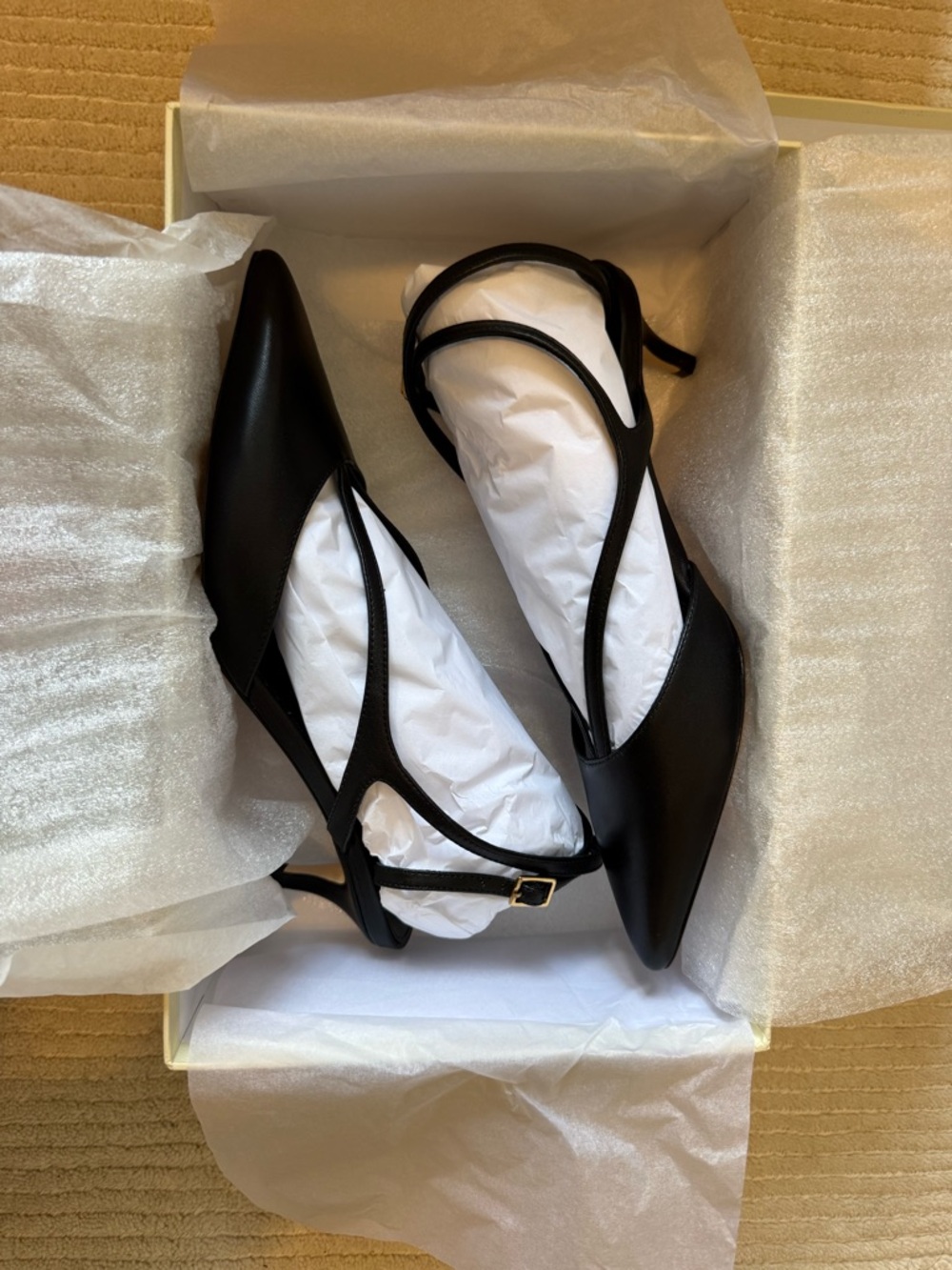 NWT Marion Parke Black Strap Heels